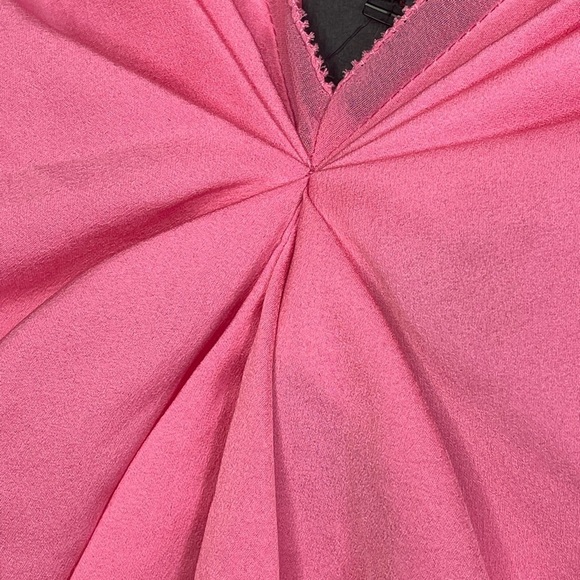 Worthington Pink Sleeveless Twist Front Top Size Small NWT - Picture 4 of 7